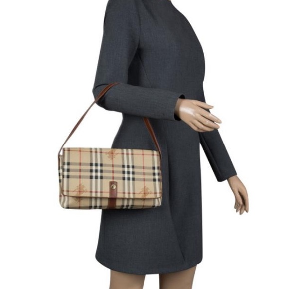 Burberry Handbags - 💯 Authentic Burberry Haymarket Pochette Shoulder Bag Handbag Purse Vintage